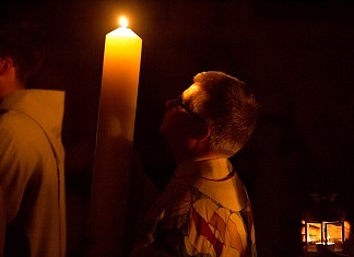 Lumen Christi – deo gratias – Gesegnete Ostern