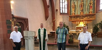 Elf Weise Hasen sorgen für guten Ton in der Stadtpfarrkirche