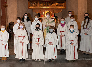 9 neue Ministranten eingeführt