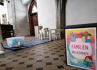 Schön, dass ihr da seid – extra Bereich für Kinder in Pfarrkirche und Ritterkapelle