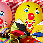 clowns-3084274_by_couleur_cc0-gemeinfrei_pixabay_pfarrbriefservice.jpg