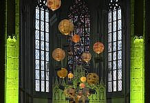 eXtra-Lebensfaden: Eine Installation in der Fastenzeit