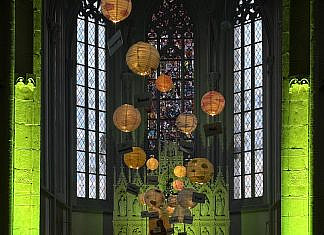 eXtra-Lebensfaden: Eine Installation in der Fastenzeit